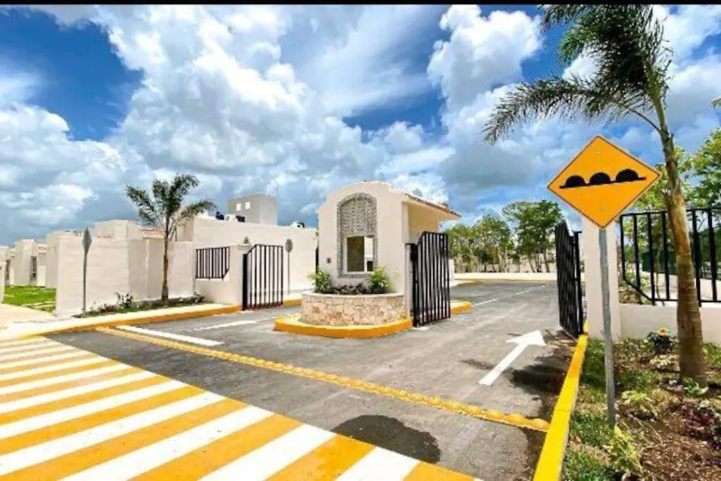 Family Accommodation With Pool And Water Park Cancun